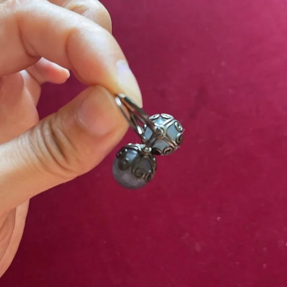 Earrings - Picture 6 of 6